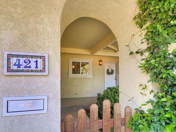4th image of 421 Cabrillo Ave