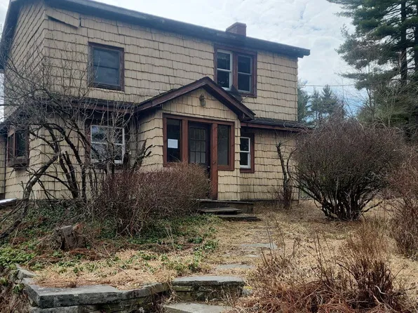 248 Madden Rd, Hawley, PA 18428