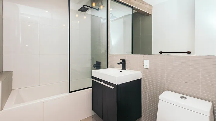 Rented by Nooklyn NYC LLC | media 28