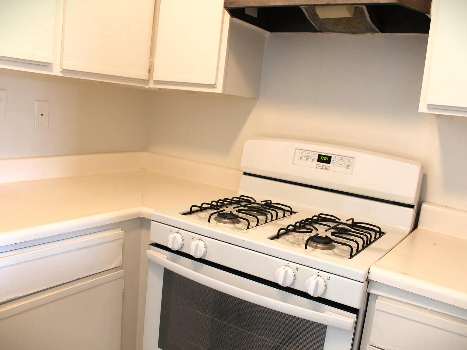 2 bed, 829 sqft, $2,995 — Photo 4