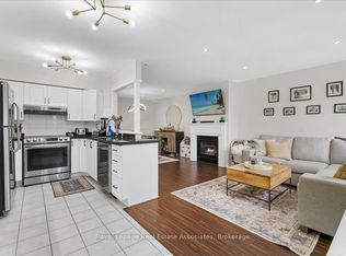1241 Parkwest Pl #5, Mississauga, ON L5E 3J3