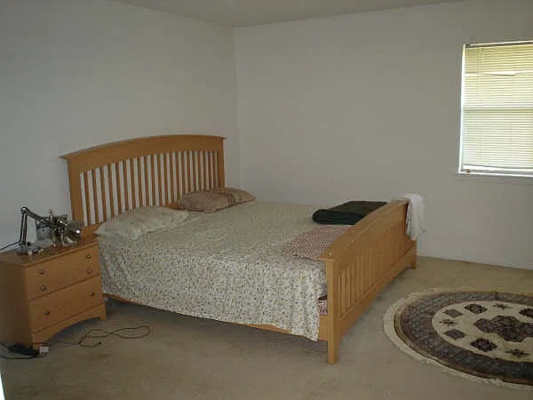 3 bed, 1212 sqft, $850 — Photo 4