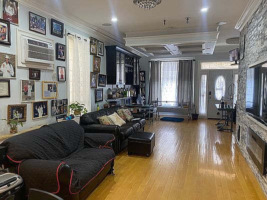 4th image of 86-73 78th St APT 1