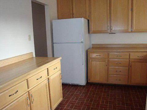 Nice cabinets and plenty of storage and counter space
