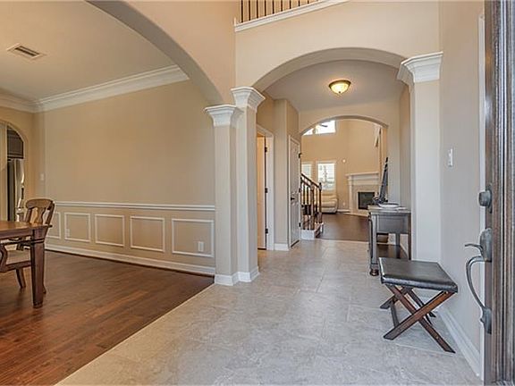 Entry says  "WELCOME"!