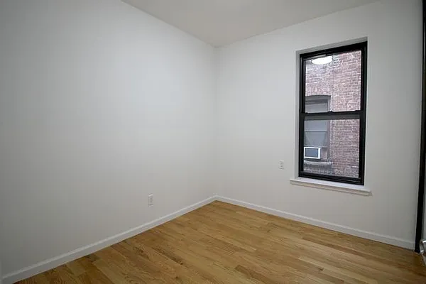 Rented by Elite NY Holdings | media 19