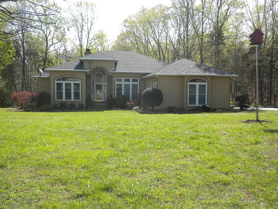 1st image of 340 Dry Creek Ln