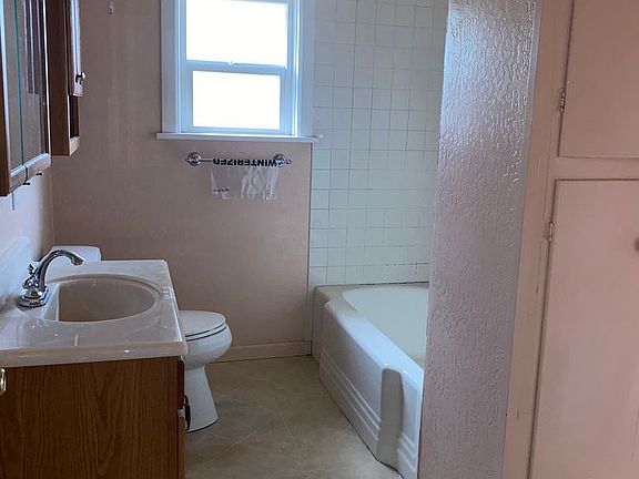 5th image of 13 Orange St