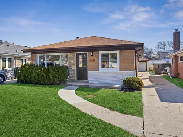 6221 N La Crosse Ave, Chicago, IL 60646