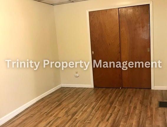 4th image of 738 Camden Pl