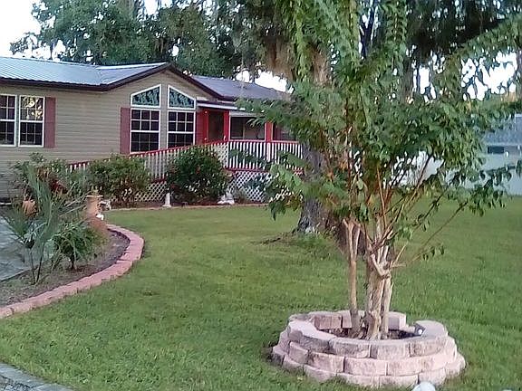 4th image of 11810 Rose Ln