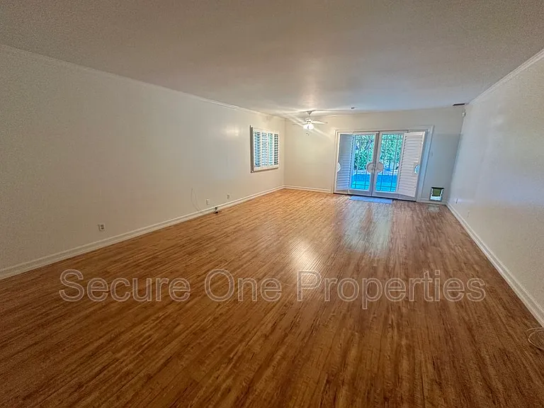 23338 Los Encinos Way — Photo 20