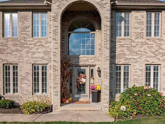 2nd image of 4460 Santa Maria Ct