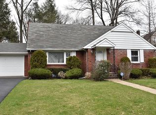 257 W Hudson Ave, Englewood, NJ 07631