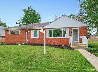 215 W Vermont St, Villa Park, IL 60181