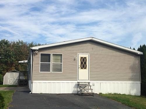 1st image of 324 Ashford Ln