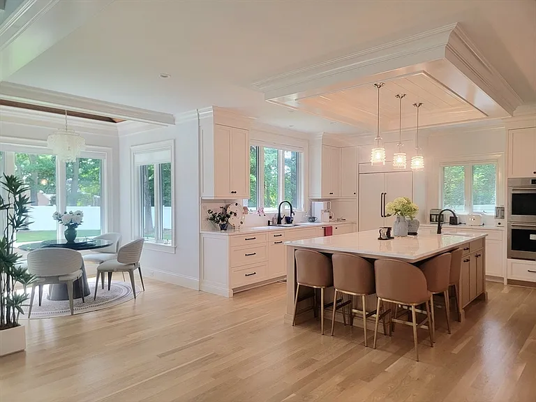86 Parker Rd — Photo 9