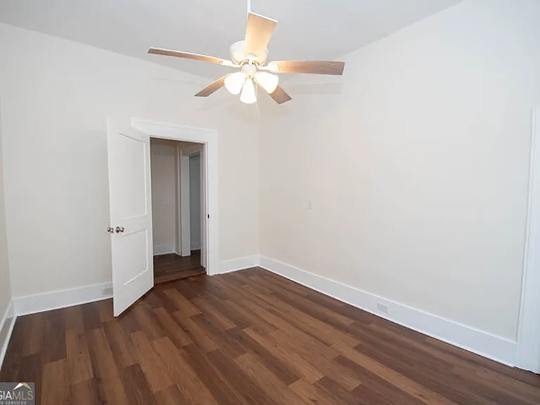 31 Saint Clair St — Photo 11
