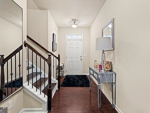 5th image of 36 Grampian Way #4