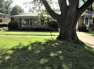 8032 Central Ave, Morton Grove, IL 60053