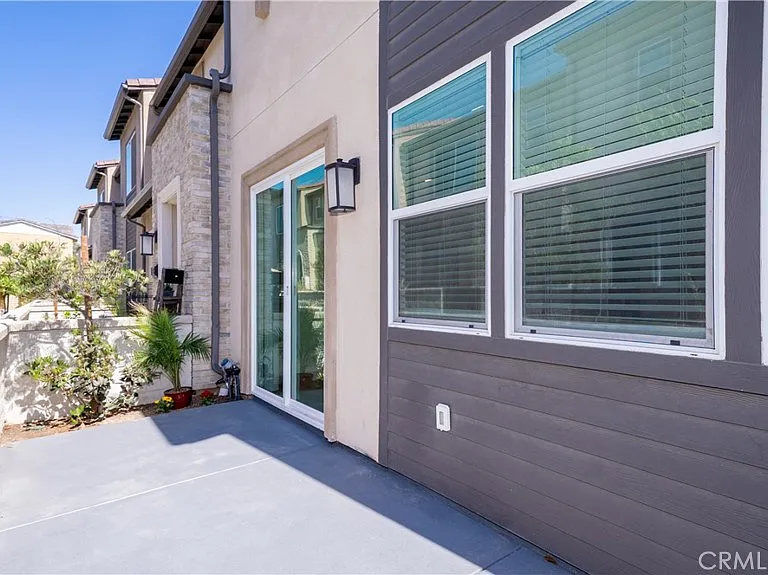 3921 S Jolly Paseo — Photo 32