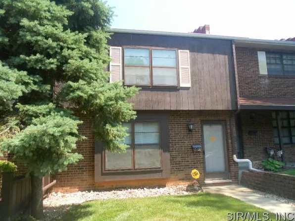 1229 N 17th St, Belleville, IL 62226