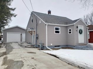 606 N Ash Ave, Marshfield, WI 54449