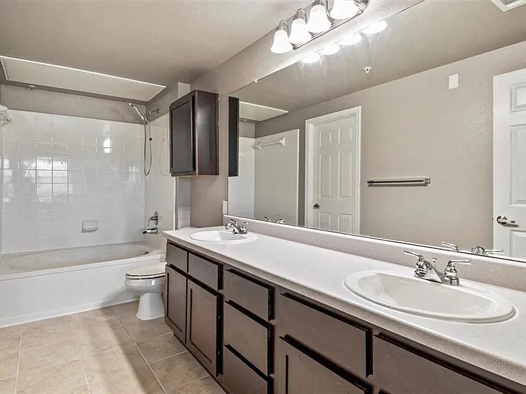 Creed Canyon Apartments — Photo 52
