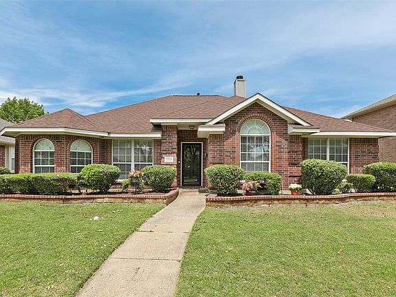 4th image of 5016 Cedar Elm Dr