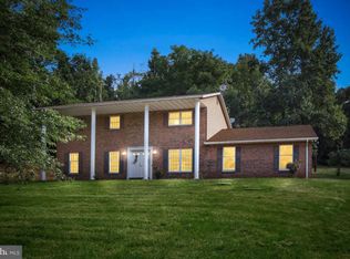 985 Jug Rd, York, PA 17404