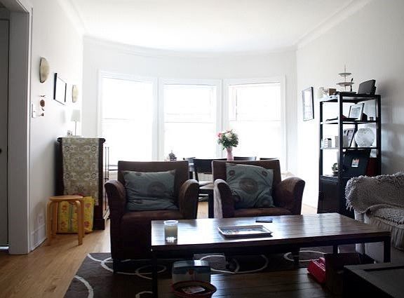 4th image of 850 Hinman Ave APT 3