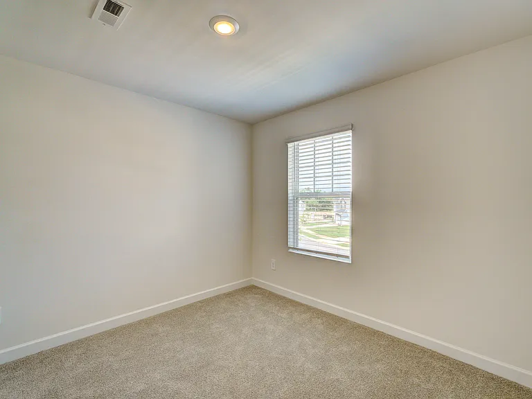 5047 Poplin Valley — Photo 14