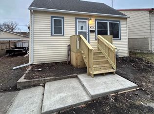 1818 Plymouth Ave, Waterloo, IA 50702