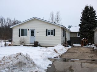 30217 Margo Dr, New Haven, MI 48048