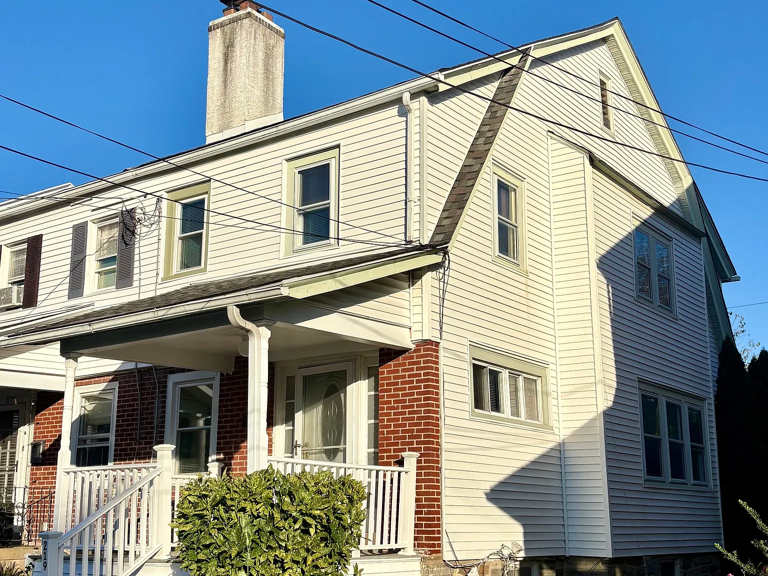 3 bed, 1.5 bath, 1248 sqft, $2,800 — Photo 2
