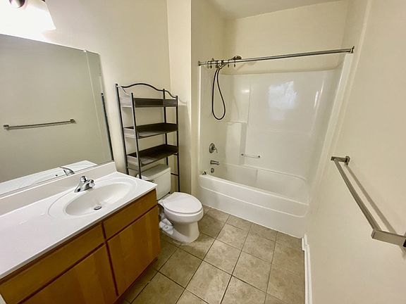 5th image of 388 Boush St Unit 208