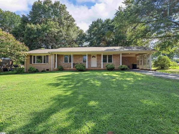 1104 E Main St, Duncan, SC 29334