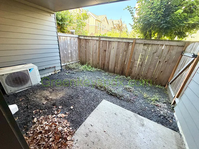 12117 SE Pardee St — Photo 24