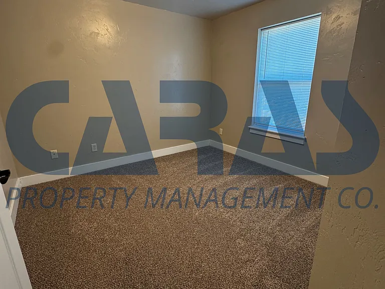 128 Snowberry St — Photo 13