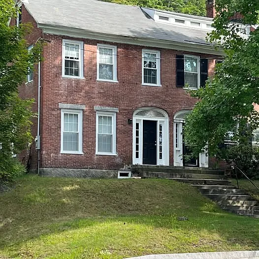 4 bed, 1700 sqft, $3,200 — Photo 1