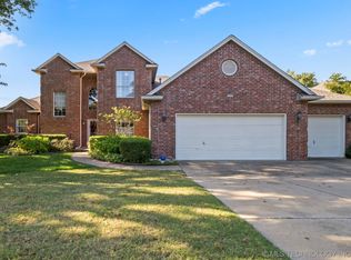 5716 E 79th St, Tulsa, OK 74136