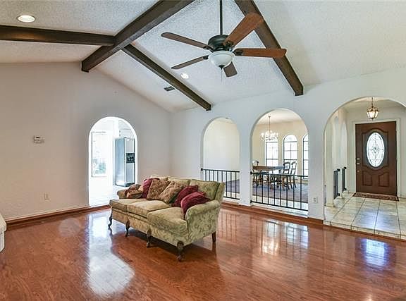 3rd image of 4705 Greenshire Pl