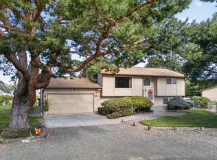 2306 S Anderson Pl, Kennewick, WA 99337