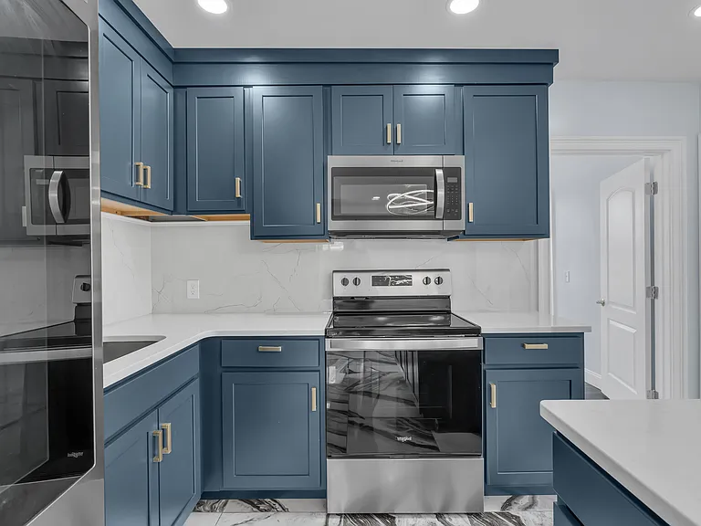 255 Pearl St #1 — Photo 3