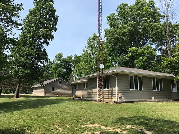 3rd image of 208 Seneca Dr