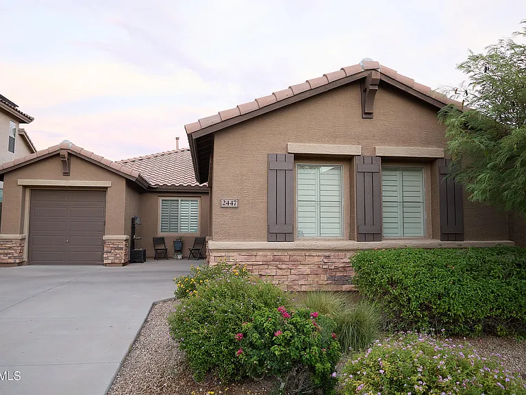 2447 W Memorial Dr — Photo 31