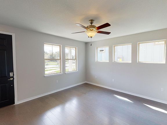 4th image of 124 Lafitte Dr #101
