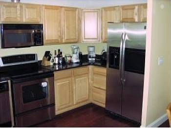 5th image of 300 Cardinal Dr