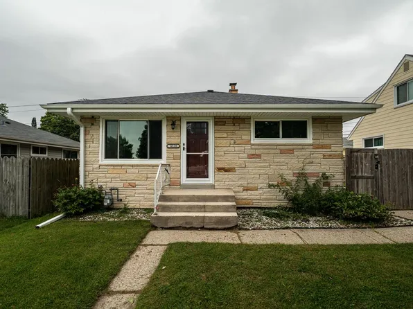 4820 West Layton AVENUE, Greenfield, WI 53220