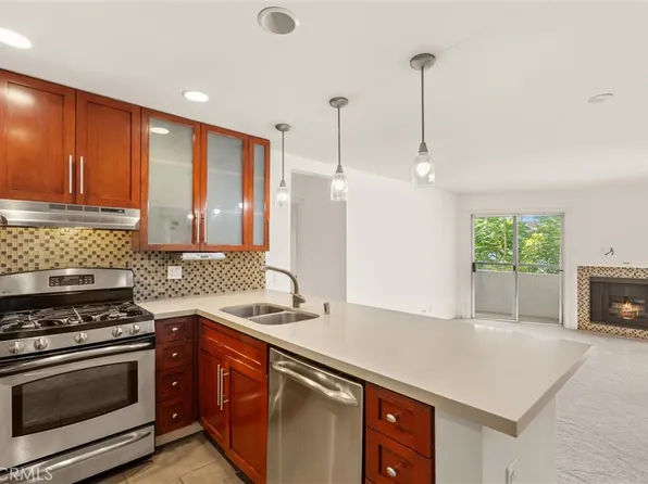 4702 Fulton Ave APT 202, Sherman Oaks, CA 91423